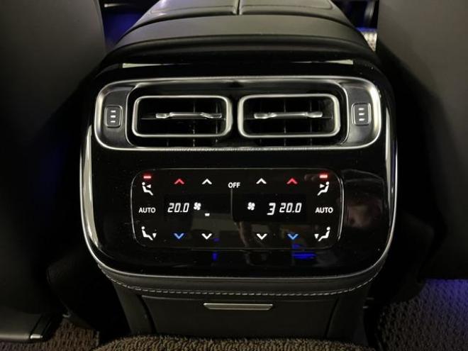 ベンツＳ５００ロング　４マチック　ＡＭＧライン　ショーファーＰＫＧ　マイバッハグリル　リアエンターテイメント　ＡＭＧ２１インチＡＷ　ブラックレザーシート　電動サンルーフ　１２．８インチ有機ＥＬディスプレイ　ヘッドアップディスプレイ　ドラレコ 4WD 3000 4Dr