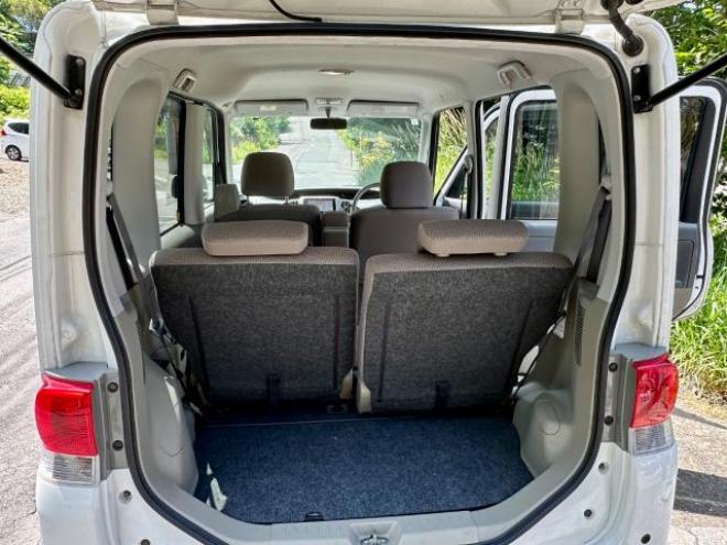 タントXスペシャル　4WD  ワンセグテレビ　メモリーナビ　キーフリー　65000キロ コーナーセンサー 4WD 660 5Dr