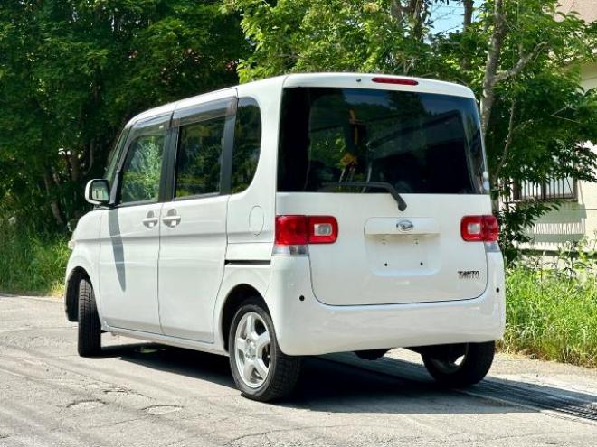 タントXスペシャル　4WD  ワンセグテレビ　メモリーナビ　キーフリー　65000キロ コーナーセンサー 4WD 660 5Dr