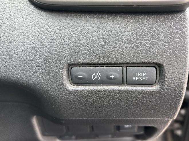 エクストレイル2.0 20X EブレーキPKG 2列 4WD　 ローンが不安な方＜優遇ローン＞1年保証　寒冷地仕様　純正ナビ
