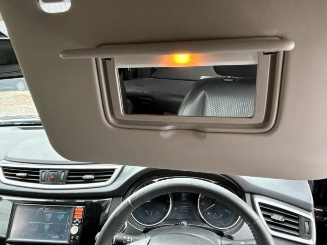 エクストレイル2.0 20X EブレーキPKG 2列 4WD　 ローンが不安な方＜優遇ローン＞1年保証　寒冷地仕様　純正ナビ