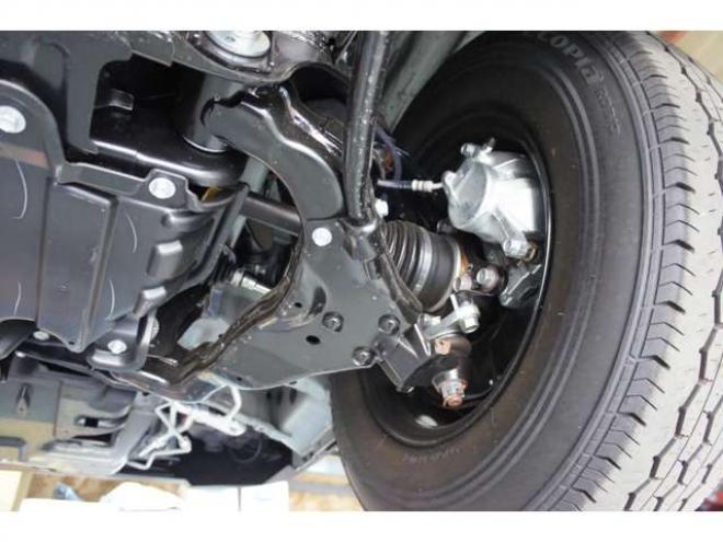 ハイエースバン2.7 スーパーGL ワイド ロング ミドルルーフ 4WD　登録済未使用車9型/丸目フェイス/アースカラー/4WD/2.7ガソリン/ナビ付 2700