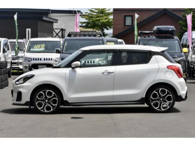 スイフトスポーツ　セーフティパッケージ装着車　デュアルセンサーブレーキサポート　６ＭＴ　ワンオーナー