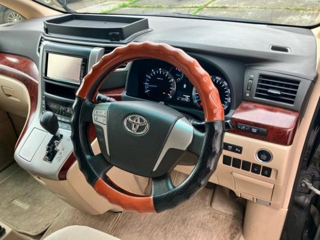 アルファード240X　サイドリフトアップシート装着車　4WD 2400 ５Dr