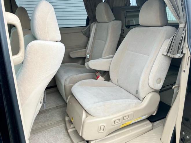 アルファード240X　サイドリフトアップシート装着車　4WD 2400 ５Dr