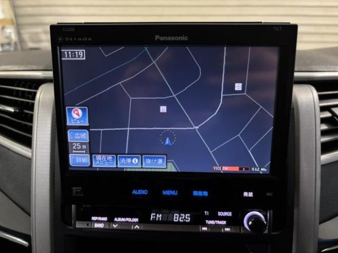 アルファード２４０Ｓ　プライムセレクションⅡ　本州仕入　禁煙車　両側パワースライドドア　パワーバックドア　３０系純正１７インチＡＷ　純正１６ＡＷ＋スタッドレスタイヤ　ストラーダナビ　地デジ　ＤＶＤ再生　バックカメラ　ブラックレザーシートカバー 4WD 2400 5Dr