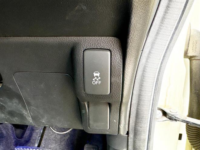 N-BOX660カスタムGターボパッケージ 4WD　 ローンが不安な方＜優遇ローン＞1年保証　両側パワースライドドア