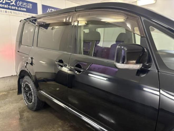 デリカＤ：５　グレードＭ　本州仕入　ワンオーナー　寒冷地仕様　禁煙車　新品ＶＥＮＥＳ１６インチＡＷ＋新品ＴＯＹＯホワイトレター　新品ＪＡＯＳブラックマッドガード　アルパインリアフリップダウンモニター　Ｂｌｕｅｔｏｏｔｈ 4WD 2500 5Dr
