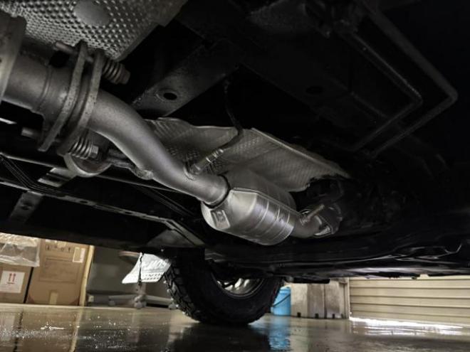 デリカＤ：５　グレードＭ　本州仕入　ワンオーナー　寒冷地仕様　禁煙車　新品ＶＥＮＥＳ１６インチＡＷ＋新品ＴＯＹＯホワイトレター　新品ＪＡＯＳブラックマッドガード　アルパインリアフリップダウンモニター　Ｂｌｕｅｔｏｏｔｈ 4WD 2500 5Dr
