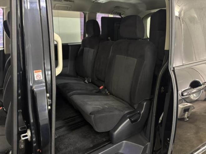 デリカＤ：５　グレードＭ　本州仕入　ワンオーナー　寒冷地仕様　禁煙車　新品ＶＥＮＥＳ１６インチＡＷ＋新品ＴＯＹＯホワイトレター　新品ＪＡＯＳブラックマッドガード　アルパインリアフリップダウンモニター　Ｂｌｕｅｔｏｏｔｈ 4WD 2500 5Dr