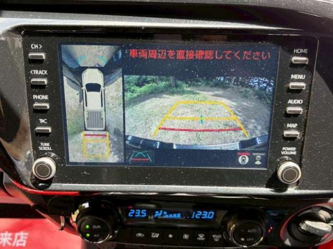 ハイラックス2.4 Z GRスポーツ ディーゼルターボ 4WD　エアコン パワステ パワーウィンドウ キーレス 電動シート フロントカメラ サイドカメラ バックカメラ ETC  トノカバー 社外ホイール クルーズコントロール MTモード付き 純正ナビ 2400