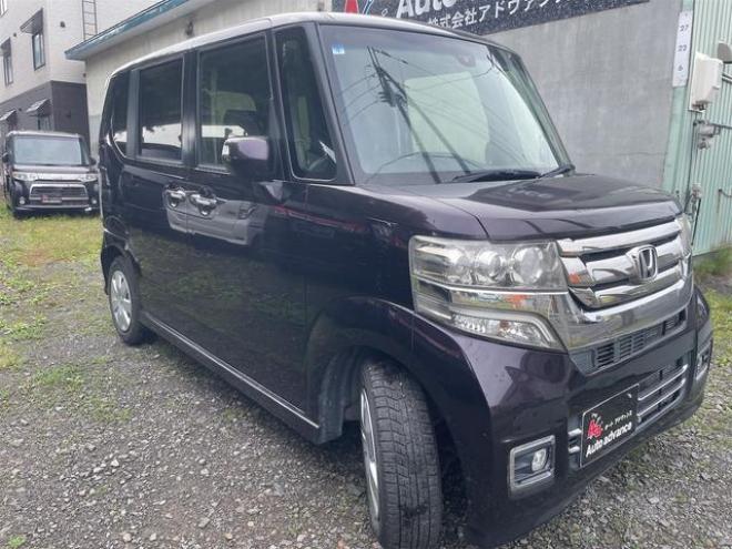 N-BOXカスタム Ｇ　ターボＳＳパッケージ　４ＷＤ　バックカメラ　両側電動スライドドア　オートクルーズコントロール　衝突被害軽減システム　オートライト　スマートキー　アイドリングストップ　電動格納ミラー　シートヒーター　ベンチシート　ＣＶＴ（北海道） 4WD 660 5Dr