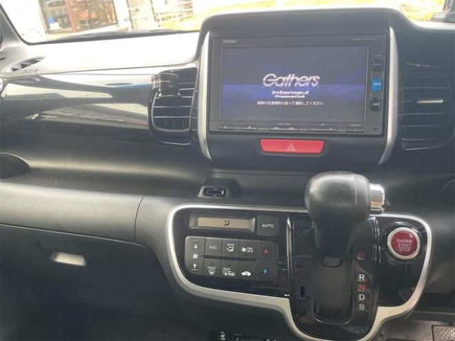 N-BOXカスタム Ｇ　ターボＳＳパッケージ　４ＷＤ　バックカメラ　両側電動スライドドア　オートクルーズコントロール　衝突被害軽減システム　オートライト　スマートキー　アイドリングストップ　電動格納ミラー　シートヒーター　ベンチシート　ＣＶＴ（北海道） 4WD 660 5Dr