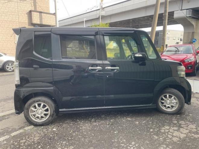 N-BOXカスタム Ｇ　ターボＳＳパッケージ　フルタイム４ＷＤ（北海道） 4WD 660 5Dr