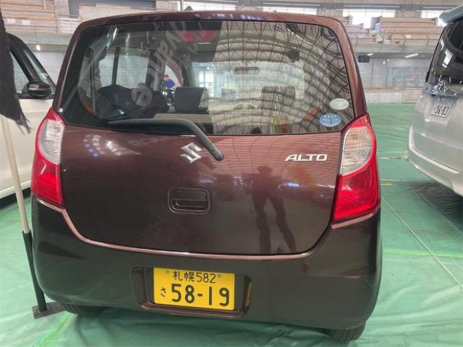 アルトＦ　４ＷＤ　シートヒーター　ＡＴ　盗難防止システム　ＡＢＳ　ＣＤ　衝突安全ボディ　エアコン　パワーステアリング　パワーウィンドウ（北海道） 4WD 660 5Dr