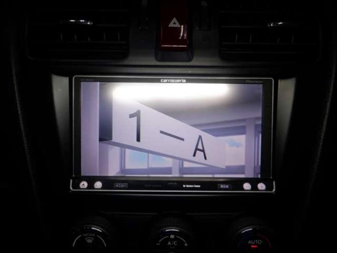 インプレッサスポーツ 1.6 i-L 4WD　ナビ・TV・B/T・Bカメラ・アイドリングストップ・スマートキー・プッシュスタート・HID・ヘッドライトウォッシャー・ETC・フォグランプ・オートエアコン・ドアバイザー・DVD再生 1600