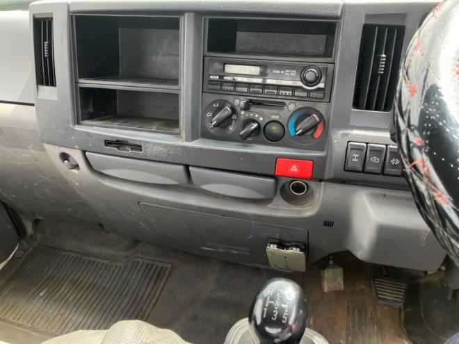 エルフ中古　1.5t平ボディ　4WD　小型トラック