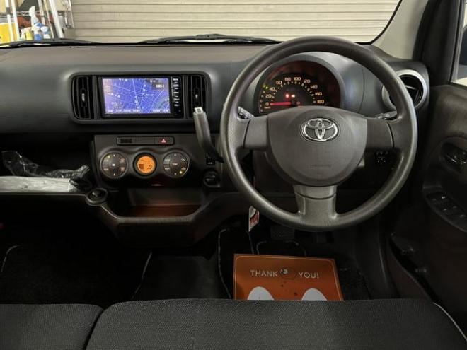 パッソ１．０Ｘ　Ｌパッケージ　キリリ　寒冷地仕様　禁煙車　純正ＳＤナビ　地デジ　Ｂｌｕｅｔｏｏｔｈオーディオ　バックカメラ　スマートキー　エンジンスターター　ＨＩＤヘッドライト　社外１４インチＡＷ　社外１３ＡＷ＋スタッドレスタイヤ付 4WD 1000 5Dr