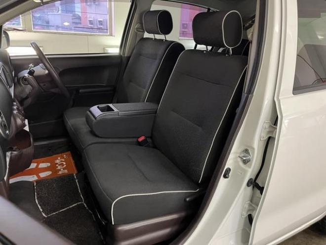 パッソ１．０Ｘ　Ｌパッケージ　キリリ　寒冷地仕様　禁煙車　純正ＳＤナビ　地デジ　Ｂｌｕｅｔｏｏｔｈオーディオ　バックカメラ　スマートキー　エンジンスターター　ＨＩＤヘッドライト　社外１４インチＡＷ　社外１３ＡＷ＋スタッドレスタイヤ付 4WD 1000 5Dr