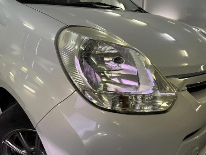 パッソ１．０Ｘ　Ｌパッケージ　キリリ　寒冷地仕様　禁煙車　純正ＳＤナビ　地デジ　Ｂｌｕｅｔｏｏｔｈオーディオ　バックカメラ　スマートキー　エンジンスターター　ＨＩＤヘッドライト　社外１４インチＡＷ　社外１３ＡＷ＋スタッドレスタイヤ付 4WD 1000 5Dr