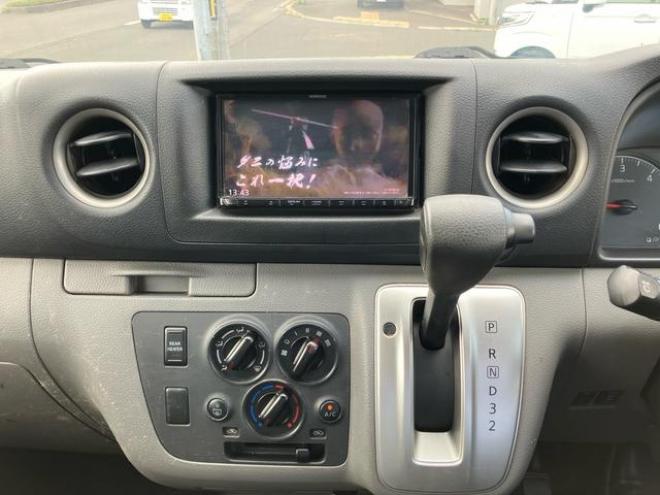 キャラバンバンNV350 スーパーロングＤＸターボ　４ＷＤ　ロングハイルーフ標準仕様　キーレス　ＴＶ付ナビ　Ｂｌｕｅｔｏｏｔｈ　エンジンスターター（北海道） 4WD 2500(D) 4Dr