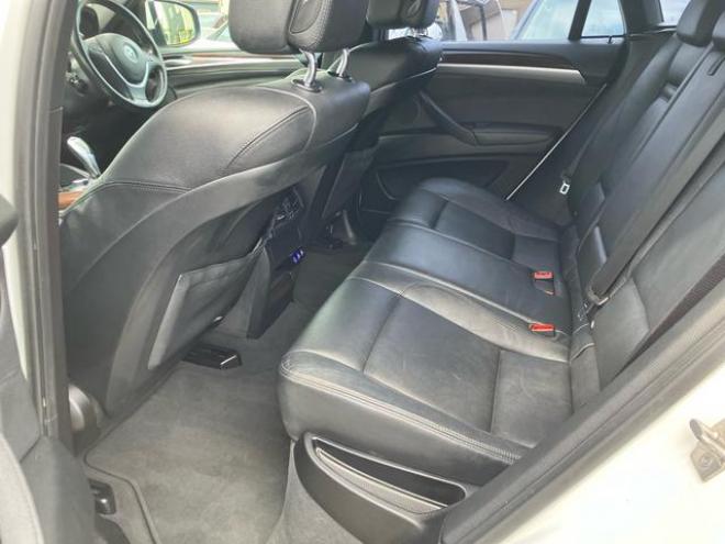 BMWＸ６ ｘＤｒｉｖｅ　３５ｉ　４ＷＤ　社外アルミ　バックカメラ　サンルーフ　ツインターボ（北海道） 4WD 3000 5Dr