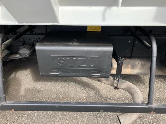 フォワードベースグレード　積載量２７００ｋｇ　荷台アルミ　荷台長さ５．３ｍ　巾２．１２ｍ　深さ１．４ｍ（北海道） 2WD 7800(D) 2Dr