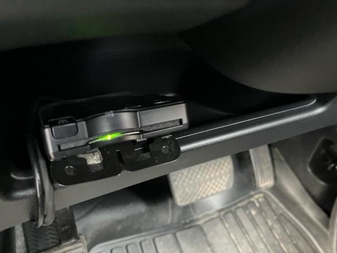 N-BOX+カスタム　Ｇ　４ＷＤ　ワンオーナー　ＴＶ付ナビ　バックカメラ　スマートキー　アイドリングストップ（北海道） 4WD 660 5Dr
