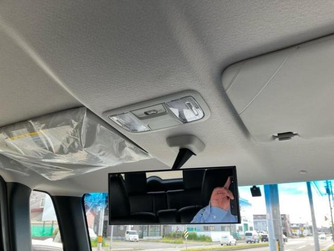 N-BOX+カスタム　Ｇ　４ＷＤ　ワンオーナー　ＴＶ付ナビ　バックカメラ　スマートキー　アイドリングストップ（北海道） 4WD 660 5Dr