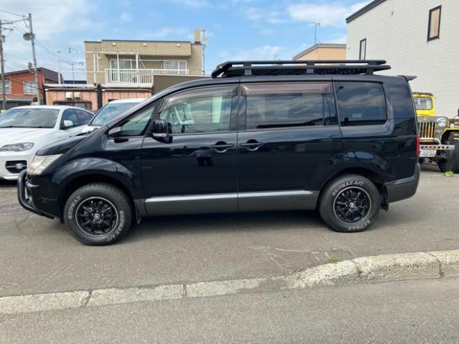 デリカＤ：５ Ｇ　プレミアム　４ＷＤ　フロントガード　ルーフラック　バックカメラ　マットタイヤ　社外アルミ　ＴＶ付ナビ　ＥＴＣ（北海道） 4WD 2400 5Dr