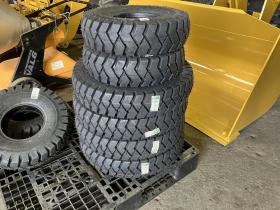 その他　新品 BKT フォークリフト用 タイヤ F5.50-15 ※R6.00-9　2t～2.5tクラス ※6本セット
