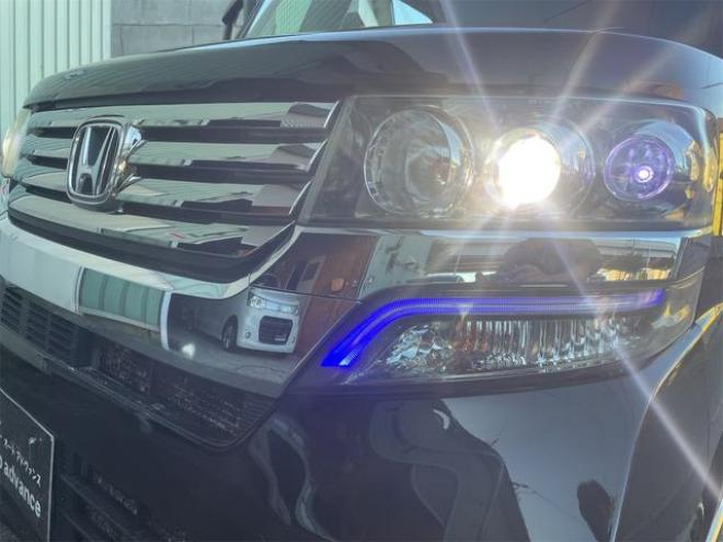 N-BOXカスタム Ｇ・ターボパッケージ フルタイム４ＷＤ パドルシフト ターボ 両面パワースライド ナビ Ｒカメラ ＨＩＤ ＴＲＣ（北海道） 4WD 660 5Dr