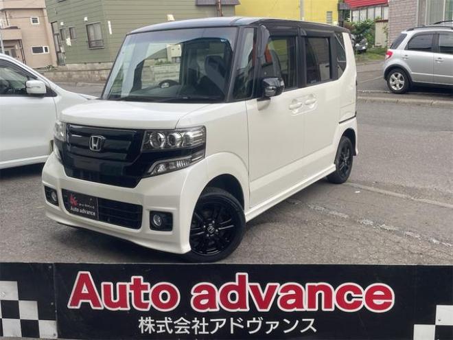N-BOXカスタム ２トーンカラースタイル Ｇ・Ｌパッケージ ４ＷＤ 後期 フルセグナビ Ｒカメラ パワースライド セカンドシートスライドタイプ ＨＩＤ（北海道） 4WD 660 5Dr