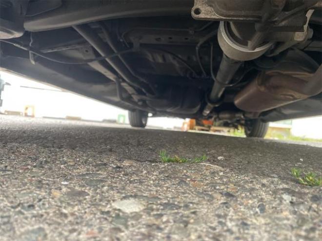 N-BOXカスタム ２トーンカラースタイル Ｇ・Ｌパッケージ ４ＷＤ 後期 フルセグナビ Ｒカメラ パワースライド セカンドシートスライドタイプ ＨＩＤ（北海道） 4WD 660 5Dr