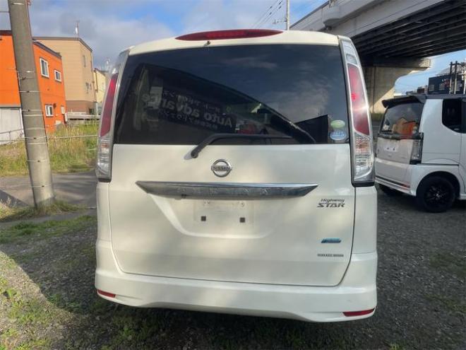 セレナハイウェイスター Ｖセレクション ４ＷＤ（北海道） 4WD 2000 5Dr