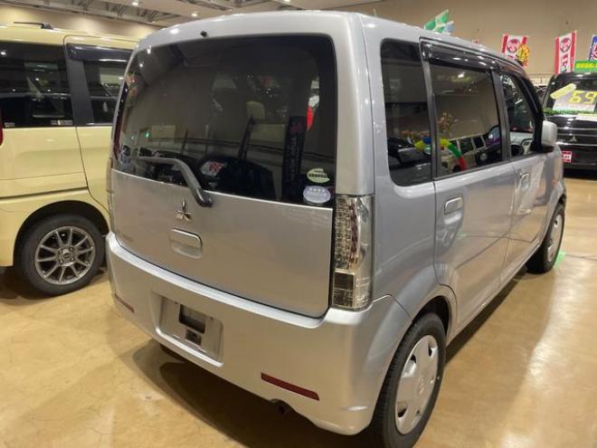 eKワゴンＭ ４ＷＤ キーレス付 ベンチシートフルフラット ダブルエアバック ＰＳ 全席パワーウインドウ 寒冷地仕様車 オートエアコン 運転席エアバック セキュリティーアラーム フルタイム４ＷＤ 衝突安全ボディ（北海道） 4WD 660 5Dr