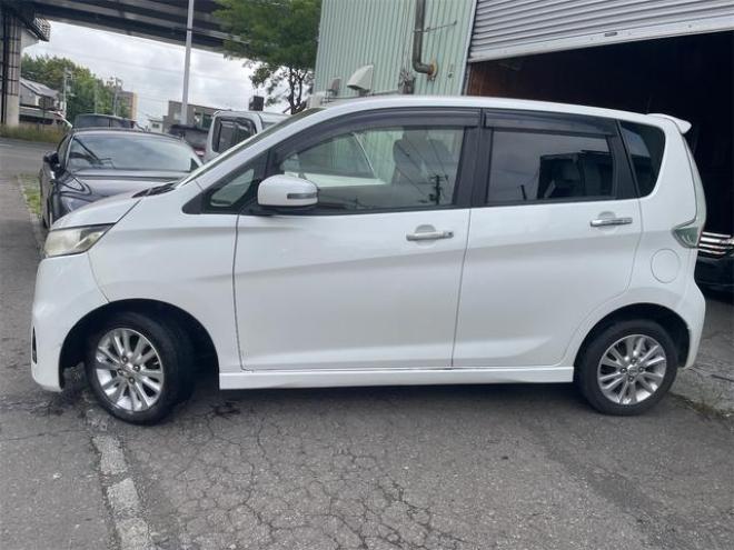デイズハイウェイスター Ｘ ４ＷＤ リアカメラ セキュリティアラーム Ｓキー Ａストップ 衝突安全ボディ フルオートエアコン 寒冷地仕様 パワーウィンドウ ベンチシート ダブルエアバッグ ４ＷＤ エアバック キーレス ＡＢＳ（北海道） 4WD 660 5Dr