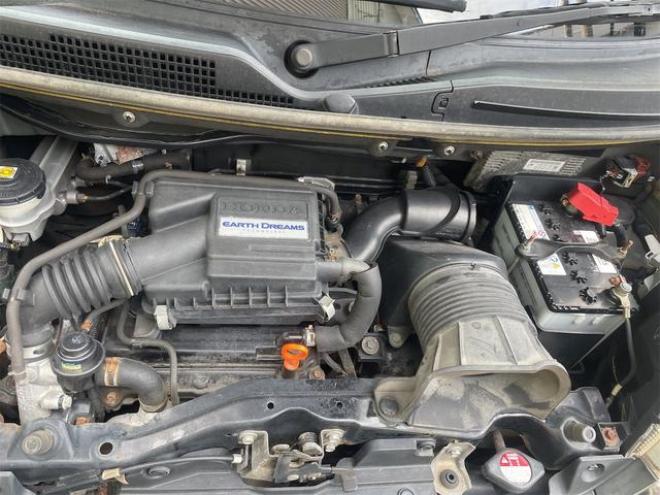 N-BOXカスタム Ｇ ターボＳＳパッケージ フルタイム４ＷＤ（北海道） 4WD 660 5Dr