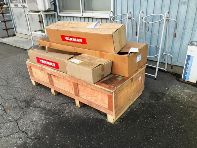 収穫機ヤンマー　未使用　汎用コンバイン　YH700M　ワイドヘッダー2.6m仕様　農機具　作業機