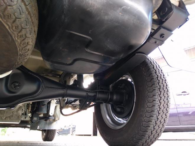 キャリーＫＣエアコン・パワステ パートタイム４ＷＤ　ＡＢＳ　オートマチック　エアコン　パワステ　ＣＤ　夏冬タイヤ付　荷台マット　ゲートプロテクター　車検令和１０年７月 4WD 660 2Dr