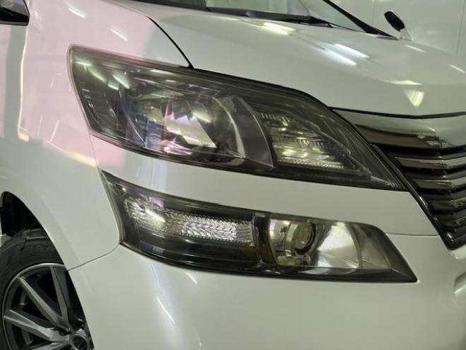 ヴェルファイア２．４Ｚ　寒冷地仕様　禁煙車　リアフリップダウンモニター　ＳＭＡＣＫ１８インチＡＷ　社外１６ＡＷ＋スタッドレスタイヤ付　パワースライドドア　純正ＨＤＤナビ　地デジ　ＤＶＤ再生　Ｂｌｕｅｔｏｏｔｈ　バックカメラ 4WD 2400 5Dr
