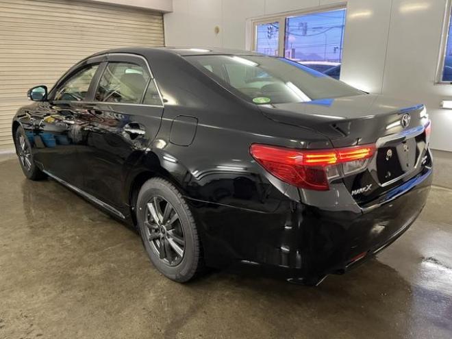 マークXプレミアム　Ｆｏｕｒ　最上級グレード　本州仕入　寒冷地仕様　禁煙車　純正ハーフレザーシート　両席シートヒーター　純正ナビ　フルセグ地デジ　Ｂｌｕｅｔｏｏｔｈオーディオ　ＤＶＤ再生　バックカメラ　ＨＩＤヘッドライト　ＥＴＣ 4WD 2500 4Dr
