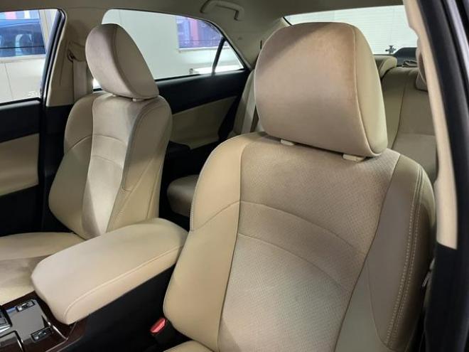 マークXプレミアム　Ｆｏｕｒ　最上級グレード　本州仕入　寒冷地仕様　禁煙車　純正ハーフレザーシート　両席シートヒーター　純正ナビ　フルセグ地デジ　Ｂｌｕｅｔｏｏｔｈオーディオ　ＤＶＤ再生　バックカメラ　ＨＩＤヘッドライト　ＥＴＣ 4WD 2500 4Dr