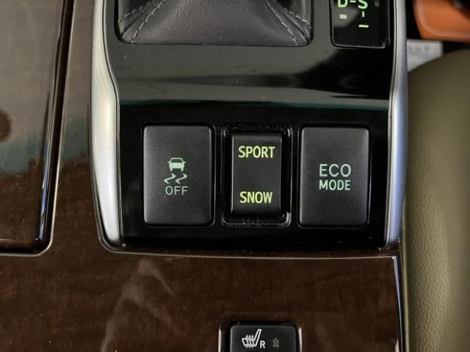 マークXプレミアム　Ｆｏｕｒ　最上級グレード　本州仕入　寒冷地仕様　禁煙車　純正ハーフレザーシート　両席シートヒーター　純正ナビ　フルセグ地デジ　Ｂｌｕｅｔｏｏｔｈオーディオ　ＤＶＤ再生　バックカメラ　ＨＩＤヘッドライト　ＥＴＣ 4WD 2500 4Dr
