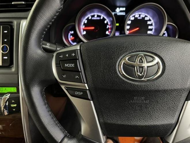 マークXプレミアム　Ｆｏｕｒ　最上級グレード　本州仕入　寒冷地仕様　禁煙車　純正ハーフレザーシート　両席シートヒーター　純正ナビ　フルセグ地デジ　Ｂｌｕｅｔｏｏｔｈオーディオ　ＤＶＤ再生　バックカメラ　ＨＩＤヘッドライト　ＥＴＣ 4WD 2500 4Dr