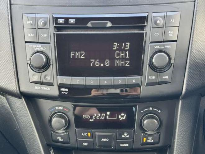 スイフト1.2 XG 4WD　プッシュスタート　スマートキー　オートエアコン　電動格納ミラー　前席シートヒーター　ETC 1200