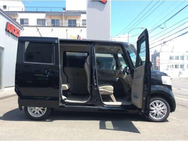 N-BOXG ターボパッケージ 4WD　パワスラ　スマートキー　クルーズコントロール　ドラレコ　Bカメラ　メモリーナビ　電動格納ミラー　オートライト　横滑り防止　アイドリングストップ　パナソニックフルセグTV　メモリナビ　Bluetooth ETC 660