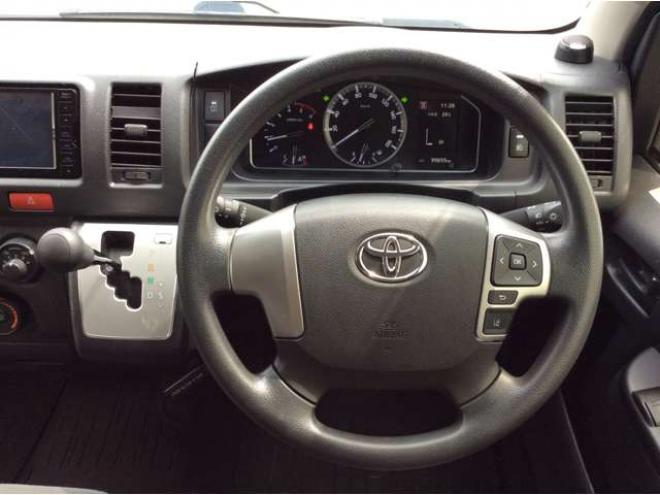 ハイエースバン2.8 DX ロング GLパッケージ ディーゼルターボ 4WD　キーレス　両側スライドドア　415SAFARI丸目キッド　衝突被害軽減システム　車線逸脱防止　横滑り防止装置　パワーヒート　オートマチックハイビーム　Bカメラ　メモリナビ　フルセグTV　　電動格納ミラー 2800