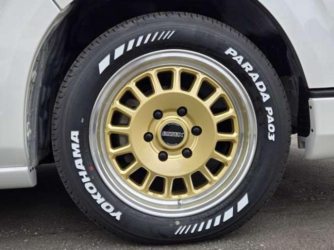 ハイエースバン2.8 スーパーGL ダークプライムII ロングボディ ディーゼルターボ 4WD　ESSEX FスポイラーVer3&サイドライナー&リアライナー　ESSEX　ENCD17インチAW　ヨコハマPARADA17インチ　ESSEXフロアマット　ハーフレザーシート　プッシュスタート　スマートキー　リアヒーター 2800