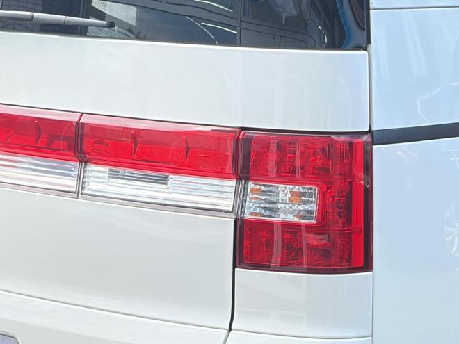 デリカD5 2.2DT Dパワーパッケージ 4WD ローンが不安な方＜優遇ローン＞ 本州仕入 寒冷地仕様 ナビ　後席モニター 4WD 2300 5Dr